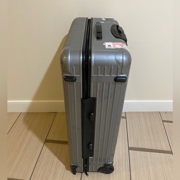 Rimowa Hard Case Check On Luggage - Picture 4 of 12